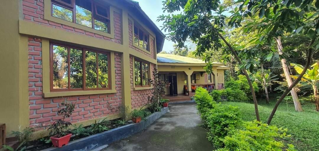 Shamba Hostel Usa River Exterior foto